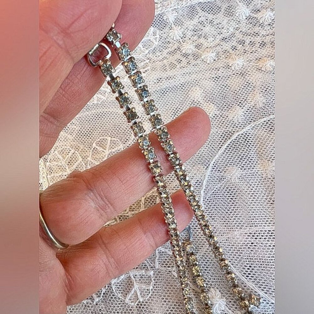 SOLD Vintage 50’s Blue Rhinestone Necklace w/Extender & Original Box - Picture 10 of 15